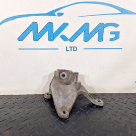 10-17 AUDI A8 4H LEFT N/S TRANSMISSION GEARBOX SUPPORT MOUNT BRACKET 4H0399113E