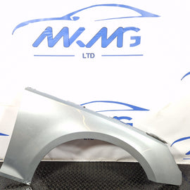 16-19 AUDI A4 B9 GENUINE FRONT RIGHT DRIVER O/S WING PANEL IN SILVER LZ7G