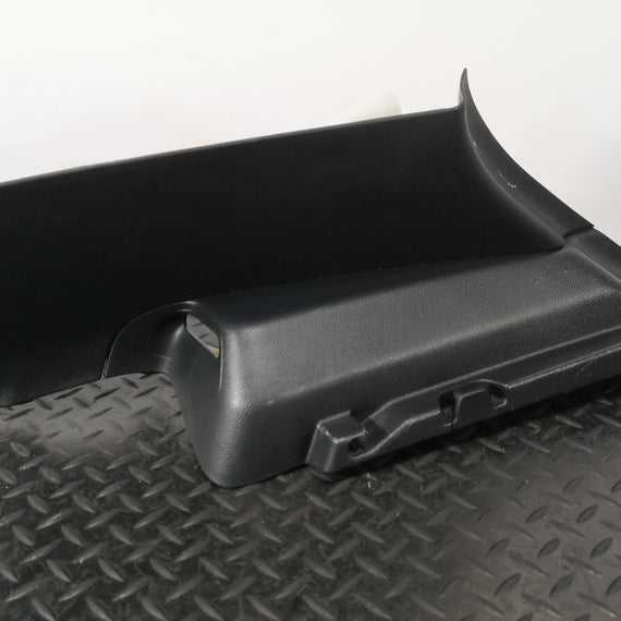 12-18 MERCEDES BENZ A-CLASS W176 REAR RIGHT PARCEL SHELF BRACKET A1766900525