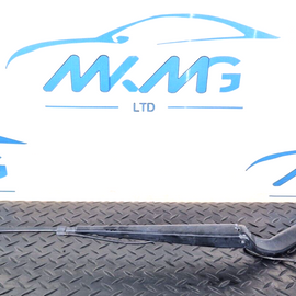 18-ON MERCEDES BENZ SPRINTER W907 WIPER ARM RIGHT O/S A9108203400