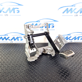 16-19 AUDI A4 B9 S-LINE OEM BRAKE PEDAL ASSEMBLY BRACKET MOUNT 8W2723140A
