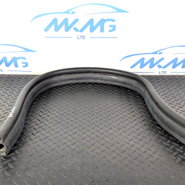 11-19 MERCEDES BENZ ML W166 OEM ENGINE RUBBER SEAL A1668870098