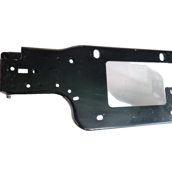 19-ON RANGE ROVER EVOQUE L551 RADIATOR SUPPORT MOUNT BRACKET K8D2-8226-AD