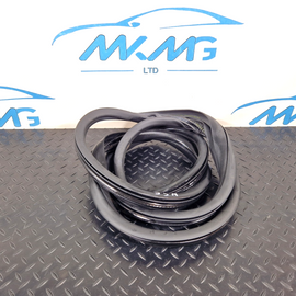 14-21 MERCEDES BENZ C200 W205 FRONT DOOR SEAL RUBBER FITS BOTH SIDES A2056970051