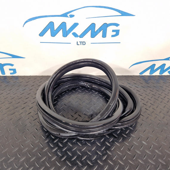 BMW 2 SERIES GRAN TOURER F45 F46 REAR DOOR RUBBER SEAL FITS LEFT & RIGHT 7316818