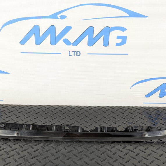 13-19 MERCEDES BENZ CLA C117 FRONT RIGHT O/S SIDE BONNET SEAL A1178800297