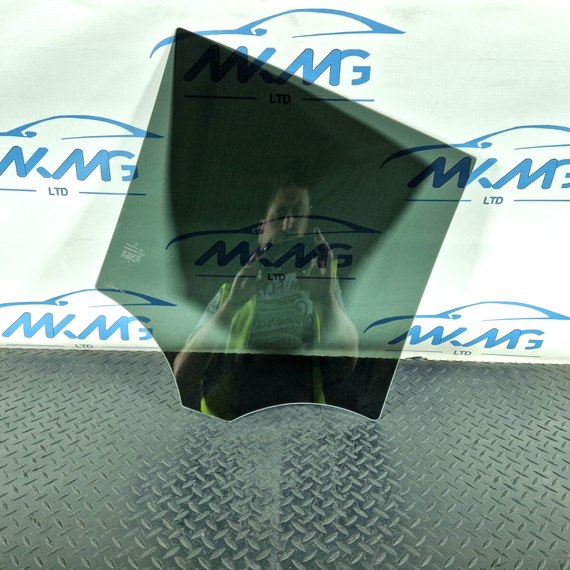11-19 MERCEDES BENZ ML W166 GENUINE REAR LEFT DOOR WINDOW GLASS A00645030B