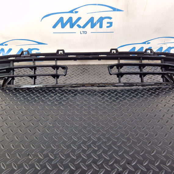 20-24 BMW 1 SERIES F40 FRONT BUMPER CENTER GRILLE COVER TRIM 7459723