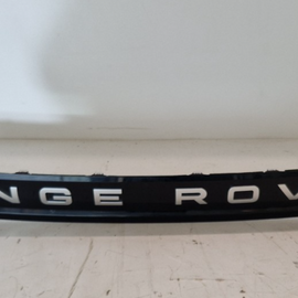 19-ON RANGE ROVER EVOQUE L551 TAILGATE TRUNK OUTER TRIM MOULDING K8D2402A30A