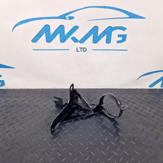 12-17 AUDI S5 CONVERTIBLE GENUINE ENGINE COOLANT PUMP BRACKET MOUNT 8K0121261H