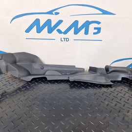 16-19 AUDI A4 B9 GENUINE RIGHT DRIVER SIDE WING PANEL SEAL 8W0821170