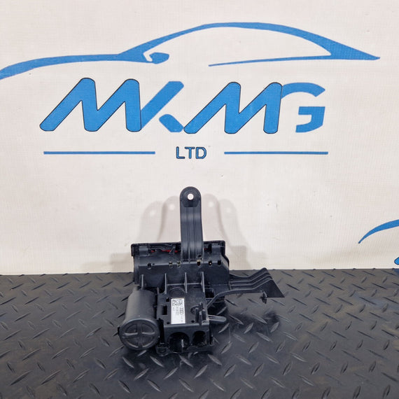 16-23 AUDI S5 COUPE POSITIVE BATTERY POWER DISTRIBUTION BOX CONNECTOR 8W0941823E