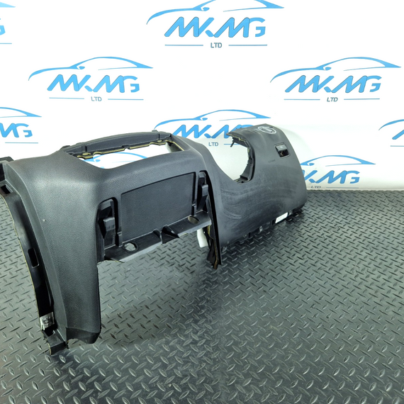 11-19 MERCEDES BENZ ML W166 LOWER DASHBOARD TRIM & SRS A- BAG A1668600102