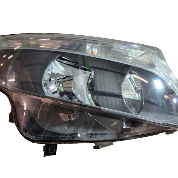 14-23 MERCEDES VITO W447 OEM FRONT RIGHT O/S COMPLETE HEADLIGHT A4479066100