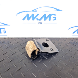 12-18 BMW 3 SERIES F30 LCI GENUINE RIGHT MOUNT HOLDER BACKREST REAR SEAT 7346698