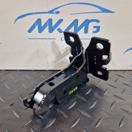 16-19 AUDI A4 B9 GENUINE OEM REAR CENTRE SEAT BRACKET MOUNT 8W0886177A