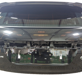 19-ON RANGE ROVER EVOQUE L551 GENUINE TAILGATE/ BOOTLID SANTORINI BLACK 820