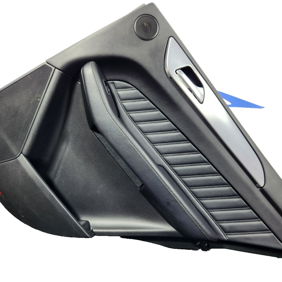 11-19 MERCEDES BENZ ML W166 GENUINE REAR RIGHT O/S/R LEATHER DOOR CARD PANEL