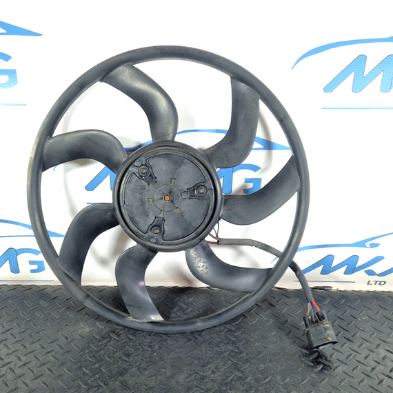 16-19 AUDI A4 B9 S-LINE RADIATOR COOLING FAN MOTOR WITH FAN BLADE 8W0959455M