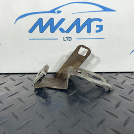 14-21 MERCEDES BENZ C300h W205 UNDERSHIELD RIGHT BRACKET A2055240240