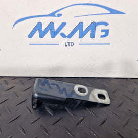 16-19 AUDI A4 B9 GENUINE FRONT RIGHT DRIVER SIDE WING BRACKET 8W0821434B