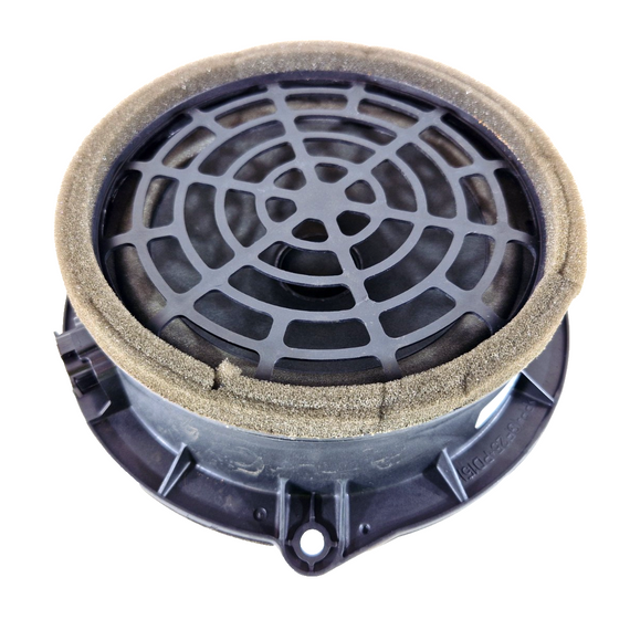 12-18 AUDI A6 C7 2.0 DIESEL GENUINE REAR DOOR SPEAKER LEFT OR RIGHT 4G1035411