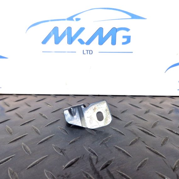 16-19 AUDI A4 AVANT B9 S-LINE GENUINE WING MOUNT BRACKET LEFT SIDE 8W0821469