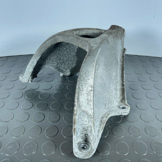 16-19 AUDI A4 B9 SALOON GENUINE 1.4 TFSI NS LEFT ENGINE MOUNT BRACKET 8W0199307F