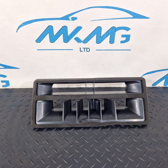 15-18 AUDI A7 4G GENUINE OEM CENTRE DEFROST AIR DUCT GRILLE CHANNEL 4G2858431
