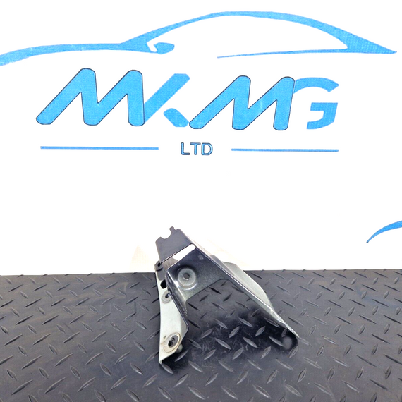 10-18 AUDI A7 4G S-LINE GENUINE DRIVERS SIDE WING BRACKET 4G8821136