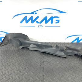 16-19 AUDI A4 B9 AVANT GENUINE RIGHT SIDE WING PANEL RUBBEL SEAL 8W0821170