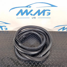 19-ON MERCEDES B CLASS W247 FRONT DOOR RUBBER SEAL FITS LEFT & RIGHT A2476920300