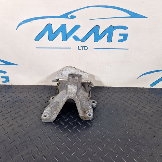 12-17 AUDI S5 CONVERTIBLE FRONT LEFT ENGINE MOUNT BRACKET 8K0199307BG 8K0199387