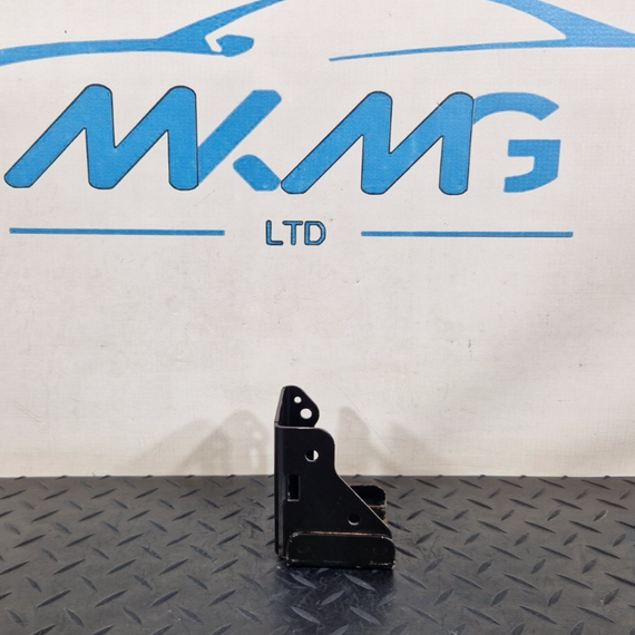 14-21 MERCEDES BENZ W205 FRONT RIGHT O/S SLAM PANEL BRACKET A2056260412