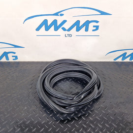 12-18 AUDI A6 C7 REAR LEFT DOOR RUBBER SEAL FITS BOTH LEFT OR RIGHT 4G5833721A