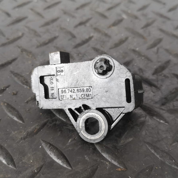 PEUGEOT CITROEN GENUINE CRANKSHAFT POSITION SENSOR 96742659