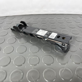 16-19 AUDI A4 B9 GENUINE LEFT PASSENGER SEAT BELT HEIGHT ADJUSTER 4M0857819