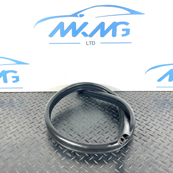 16-19 AUDI A4 B9 GENUINE BONNET RUBBER SEAL 8W0823723A