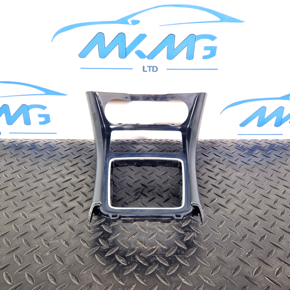 14-20 MERCEDES BENZ GLA 200 X156 OEM GENUINE CENTRE CONSOLE TRIM A1766809900