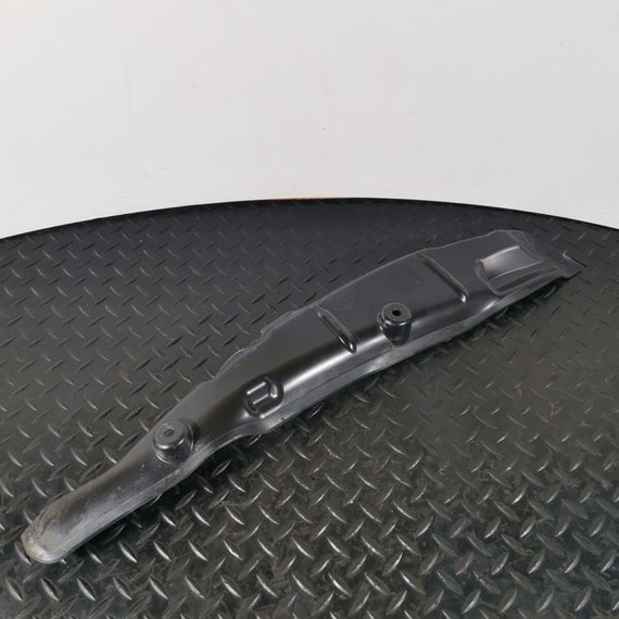 16-19 AUDI A4 B9 SALOON GENUINE FRONT RIGHT WING FILLER INSULATOR 8W0821112