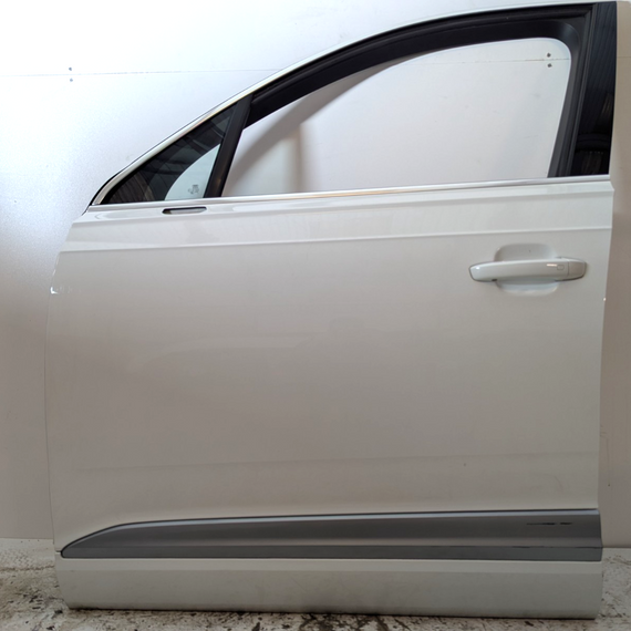 16-20 AUDI Q7 4M GENUINE FRONT LEFT N/S COMPLETE DOOR IN PURE WHITE LC9A