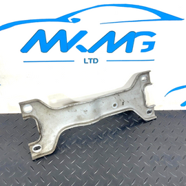 19-ON MERCEDES A CLA C188 V177 EQ 250E EXHAUST SYSTEM CENTRE BRACKET A2474921500