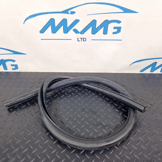 10-18 AUDI A7 4G S-LINE GENUINE FRONT LEFT NSF RUBBER WEATHER SEAL 4G8831707A