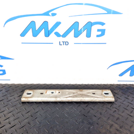 19-ON MERCEDES BENZ B CLASS W247 GENUINE EXHAUST HOLDER BRACKET A2474921400