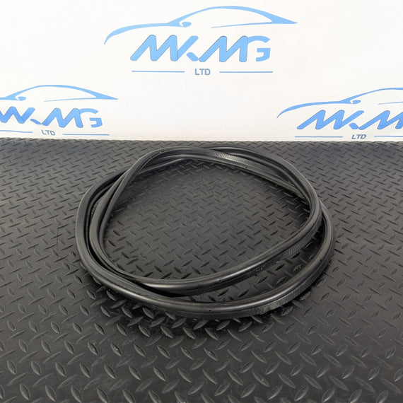 14-16 BMW 2 SERIES F22 TRUNK LID TAILGATE BOOT PROTECTION RUBBER SEAL 7304538