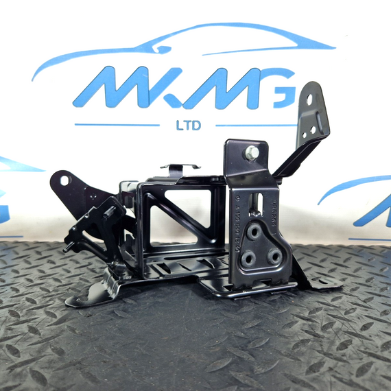 11-19 MERCEDES BENZ ML W166 GENUINE BATTERY MOUNT SUPPORT BRACKET A1665401240