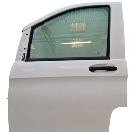 14-23 MERCEDES VITO W447 FRONT LEFT N/S COMPLETE DOOR IN ARCTIC WHITE 9147