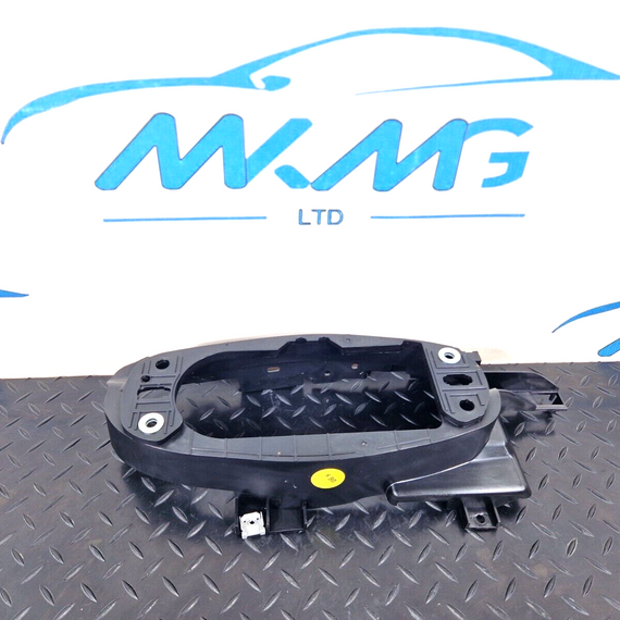 16-19 AUDI A4 B9 S-LINE GENUINE GEARSTICK MOUNTING PLATE BRACKET 8W0863531