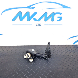 18 ON MERCEDES BENZ SPRINTER W907 W910 SLIDING DOOR LEFT SIDE ROLLER A9107605600