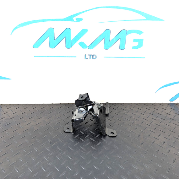 10-17 AUDI A8 4H GENUINE FRONT BONNET LOCK LATCH SUPPORT BRACKET 4H0823426B